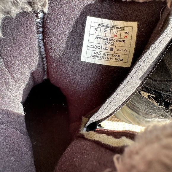 The North Face Women’s snow boots US 7 - Picture 10 of 11
